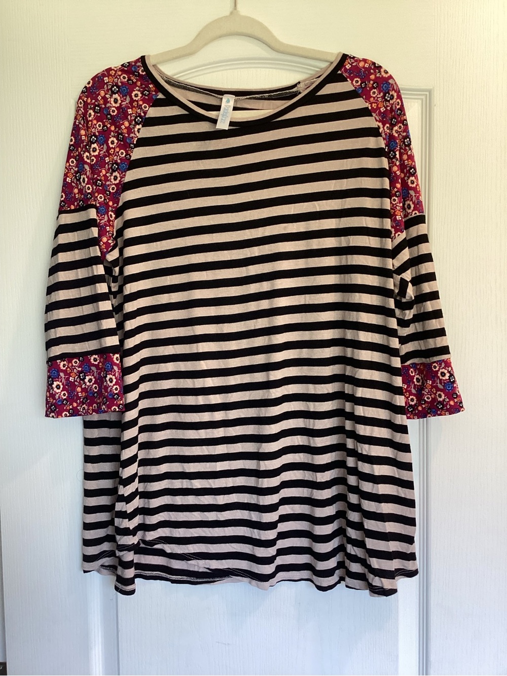 Paisley Grace Striped Black & Cream Raglan Blouse XL EUC